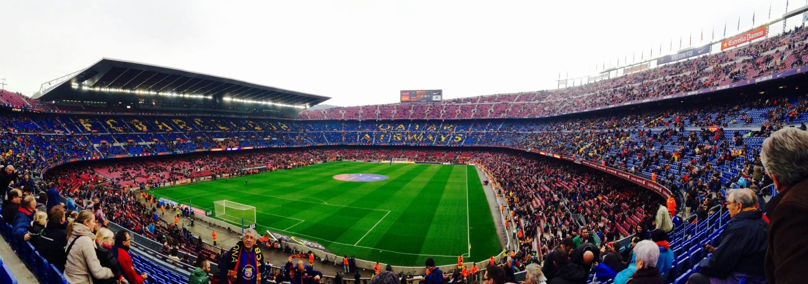 Barcelona zoekt spoedkrediet voor Camp Nou-verbouwing na kostenoverschrijding