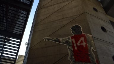 Ajax verdedigt ruime voorsprong tegen Vojvodina in return Conference League