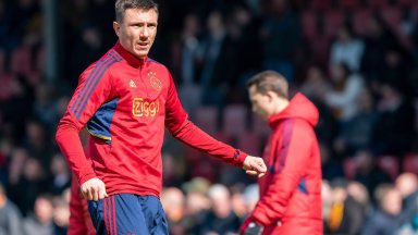 Ajax zonder Berghuis en met Godts naar Dublin, Hilgers traint mee bij Twente