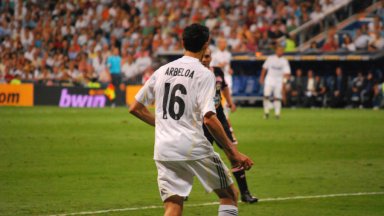 Arbeloa in gesprek met Fulham na afwijzing Slot door Liverpool-trainer