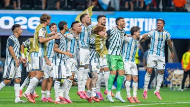 Argentijnse ploeg onthaald na WK-finale, zonder sterren als Messi