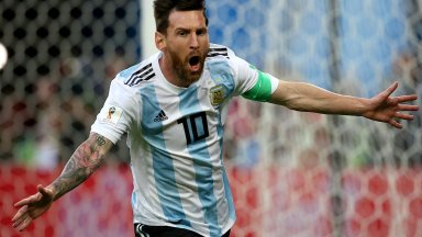 Argentinië ontsnapt aan Egyptische uitschakeling na zinderende WK-comeback