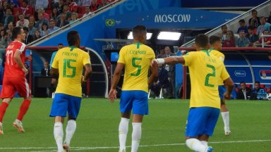 Brazilië met de schrik vrij tegen Japan en naar achtste finales WK