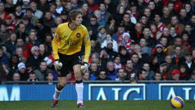 Edwin van der Sar traint onverwachts mee met VV Katwijk