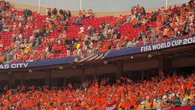 Elk nadeel heb zijn voordeel: door alle blessures groeit Oranje in de breedte