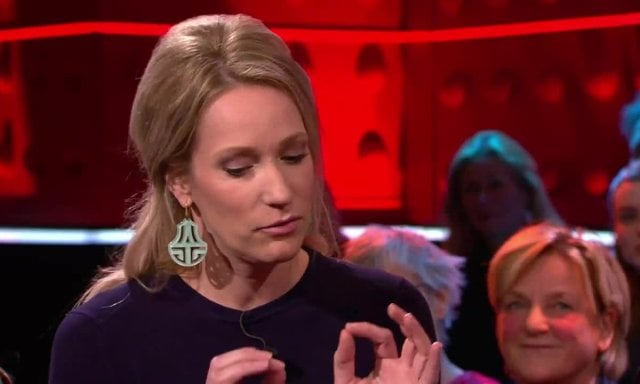 Hélène Hendriks geeft Frenkie de Jong spottende bijnaam na optreden tegen Zweden