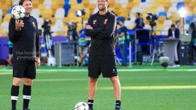 Duitse voetbalbond wil met Klopp om tafel voor bondscoachschap
