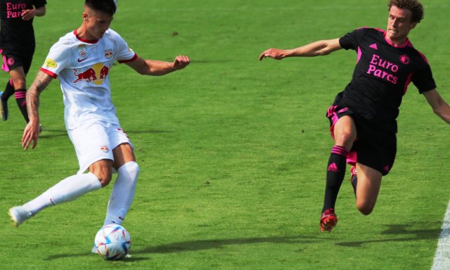 Koeman test Wieffer als vervanger Dumfries