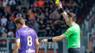 Makkelie onder vuur na VAR-blunder tijdens VS tegen Paraguay op WK