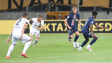 Transfervrije Mitchel Bakker (26) lijkt terug te keren in de Eredivisie