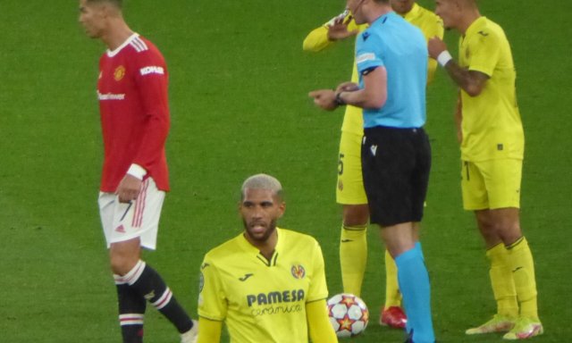 Zorgen om Yéremy Pino: Spaanse international kampt met sleutelbeenblessure