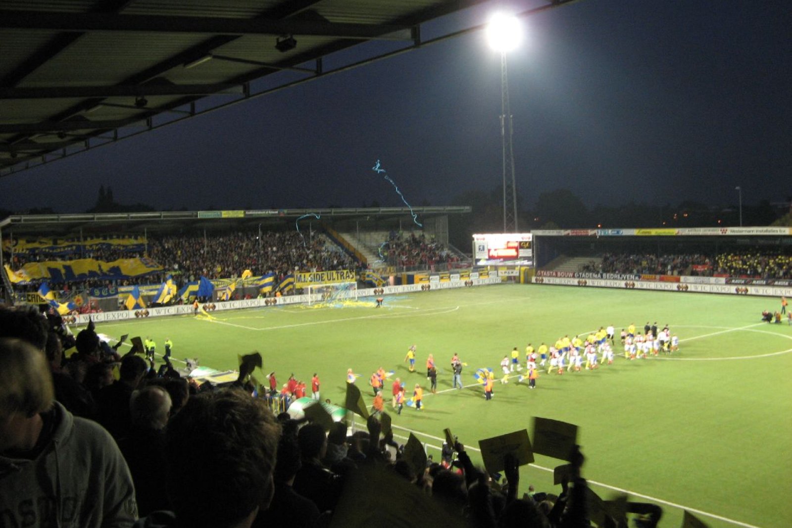 Cambuur laat weer uitsupporters toe na vuurwerkincident met Feyenoord-fans