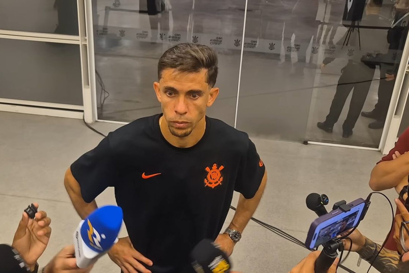Verdediger Gabriel Paulista uit scherpe kritiek op bestuur Corinthians na financiële crisis