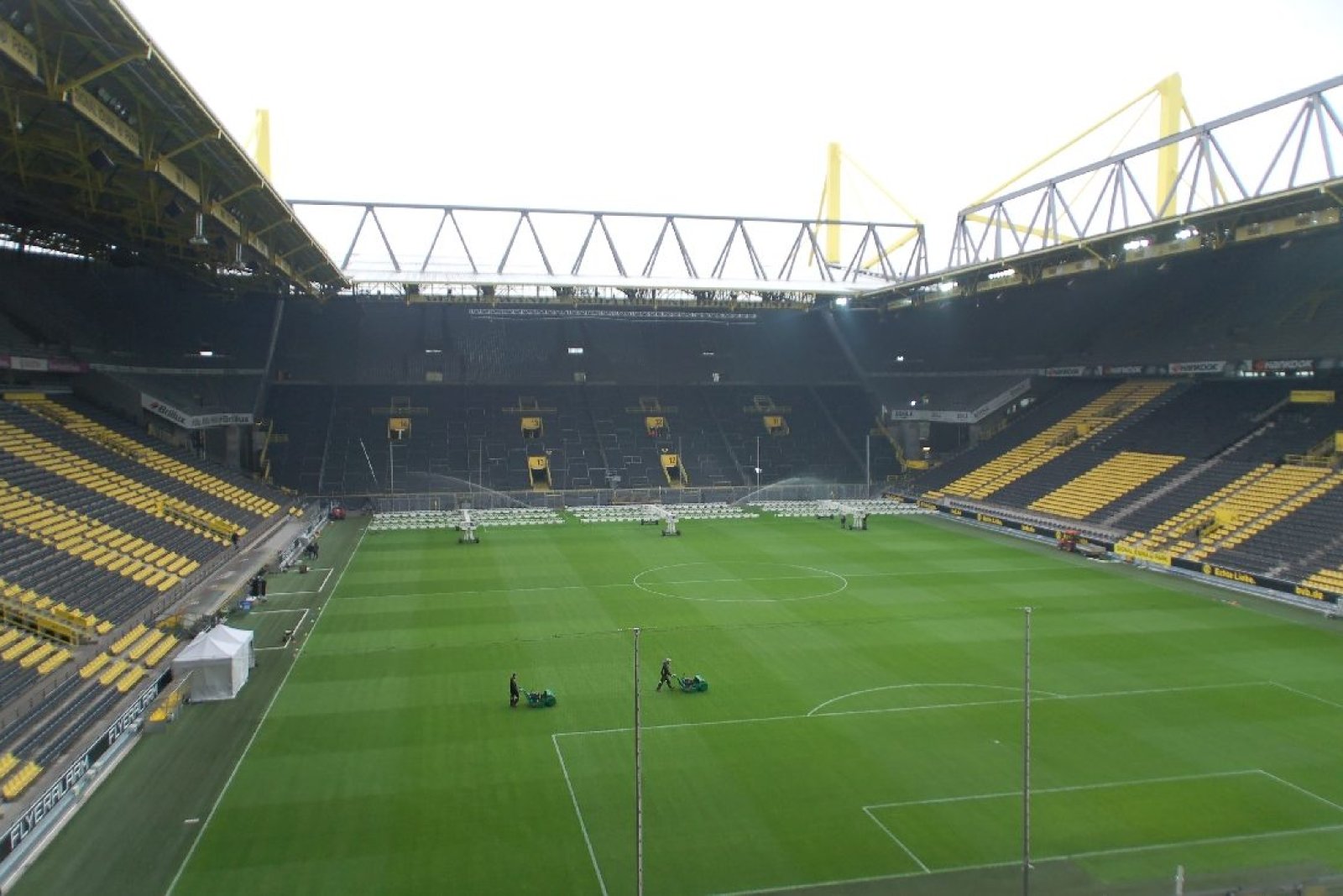 Borussia Dortmund overweegt serieuze poging voor PSV'er Joey Veerman