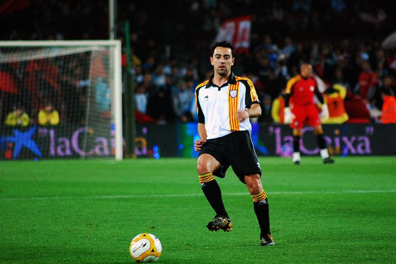 Xavi's Oranje blijft labiel, kritiek na interlandbreak