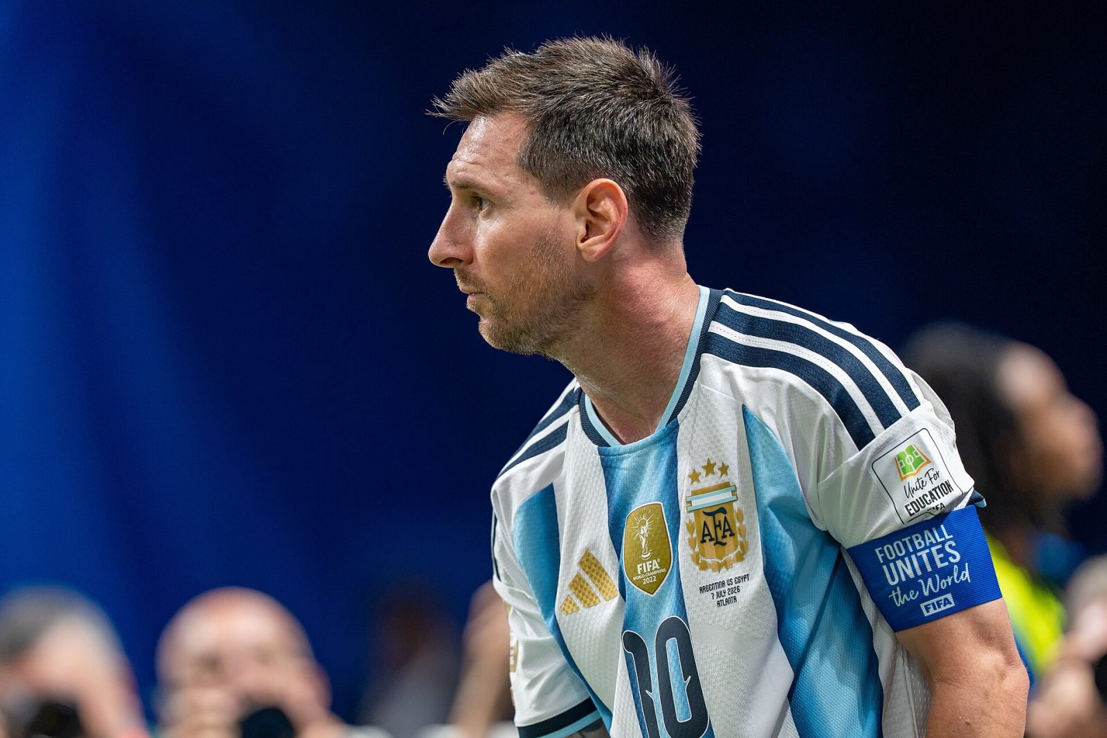 Lionel Messi neemt met goal en assists afscheid in Argentijnse triomf