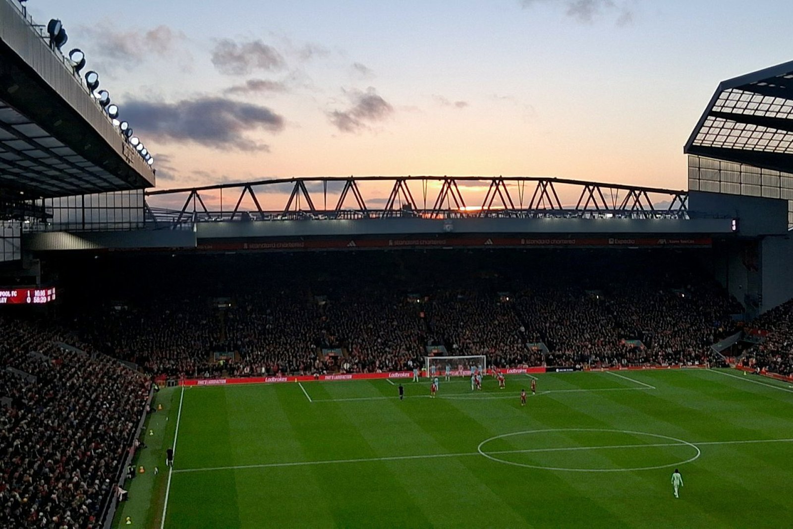 Liverpool onder Iraola toont nieuwe speelstijl, maar defensie baart zorgen