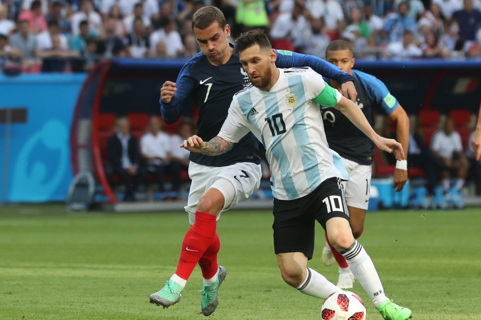 Messi één goal van WK-record, maar Mbappé is de efficiëntere schutter