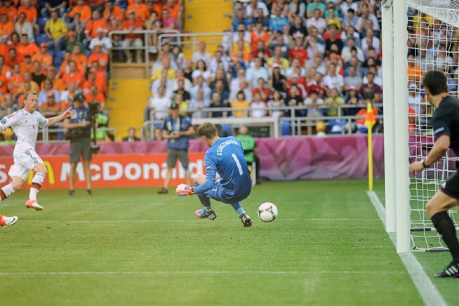 Maarten Stekelenburg blikt terug op WK-ervaringen en selectie keepers