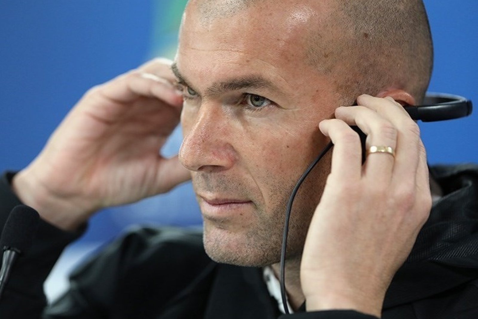 Zinedine Zidane tekent contract en wordt nieuwe bondscoach van Frankrijk
